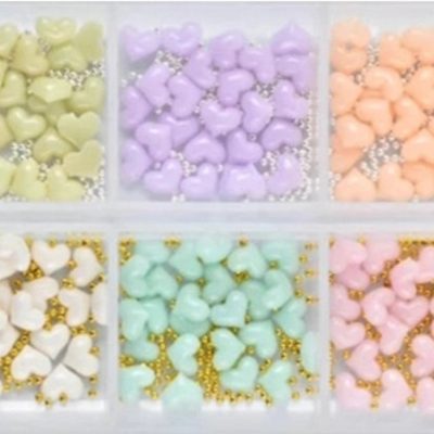 Caja Exotic Nails Charms Corazones con balines