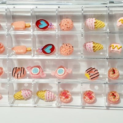 Caja de figuras Kawaii Exotic Nails