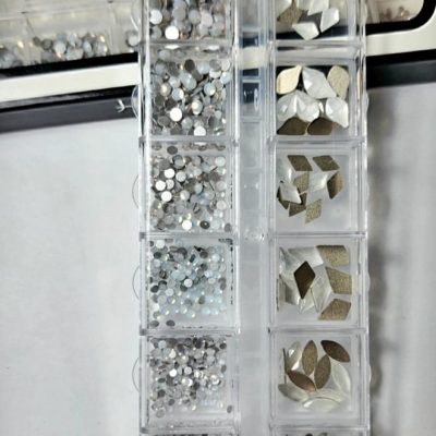 Cristal Mix Lovely Nails Figuras y redondo Opal Blanco