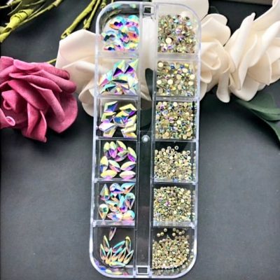 Cristal Mix Lovely Nails Figuras y redondo Tornasol