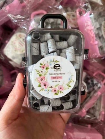 Maletita Con 100 barriles #180 Grises 
Exotic Nails ,GRATIS portabarril