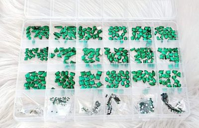 Caja de Cristales de figuras y 6 números diferentes de cristal redondo