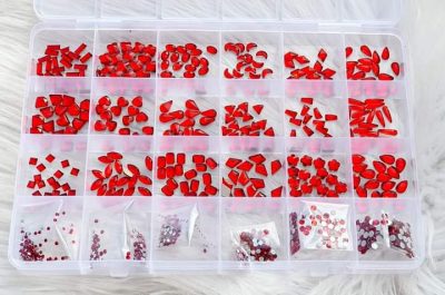 Caja de Cristales de figuras y 6 números diferentes de cristal redondo