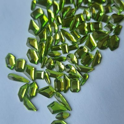 Cristal Mix Lovely Nails de Figuras Verde Limon