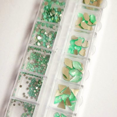 Cristal Mix Lovely Nails redondo y de Figuras Opal Verde