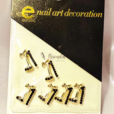 Dije Exotic Nails de Zapatilla con cristales Negros