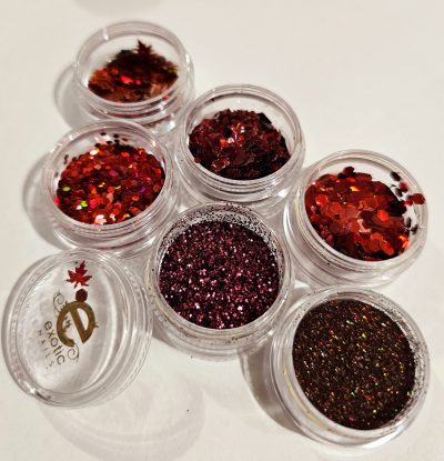 Deco mix Exotic Nails Rojo
hojas de maple ,glitter holo ,colita holografica